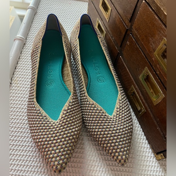 Rothy’s size 10, The Point, Metallic Print (pink and teal threads) - Picture 1 of 4